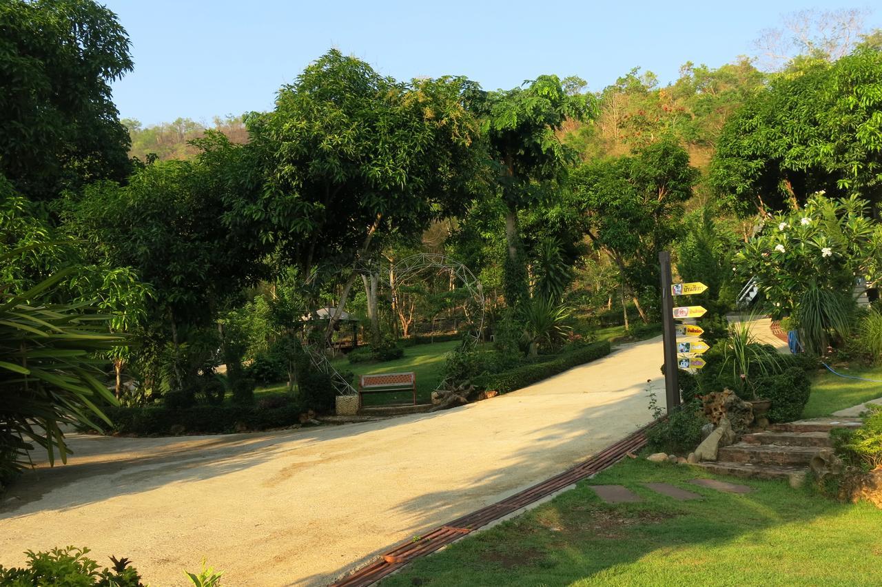 Suriyan Villa Kanchanaburi Exteriér fotografie